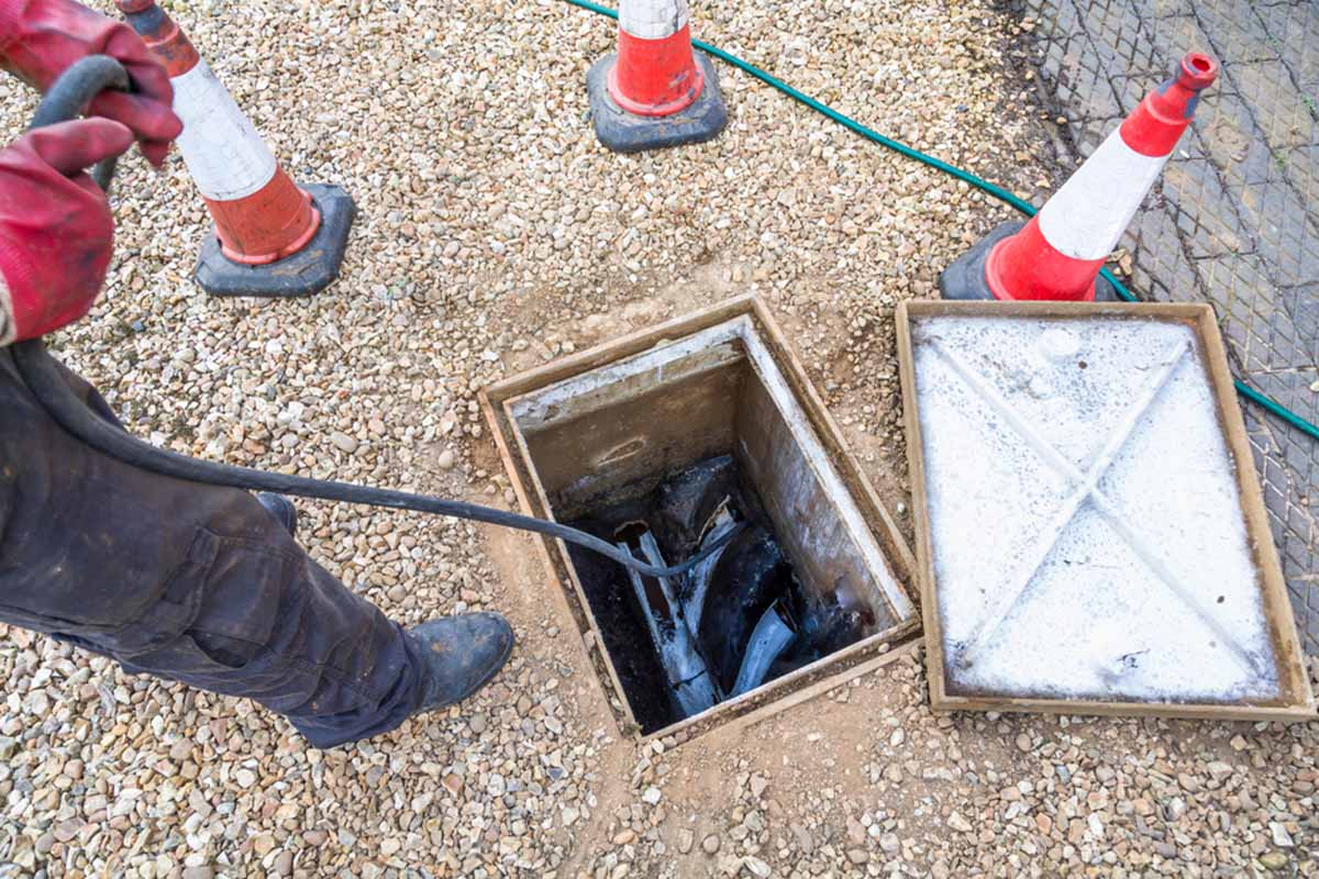 Why drain specialists are necessary